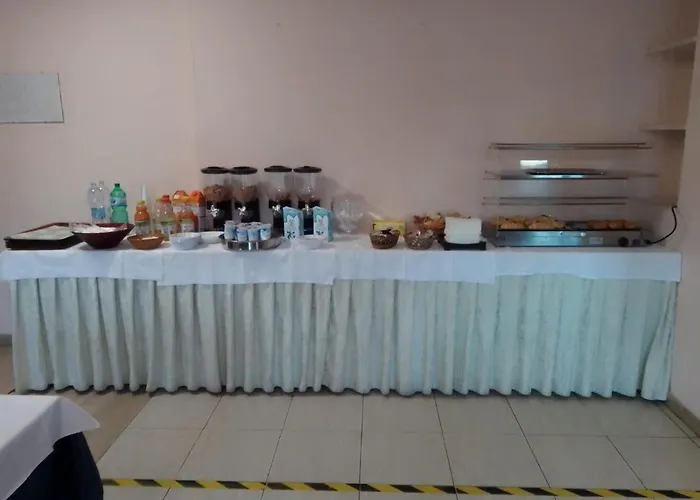 Campus فندق باري