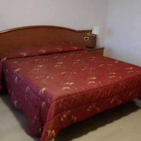 Campus Hotell Bari