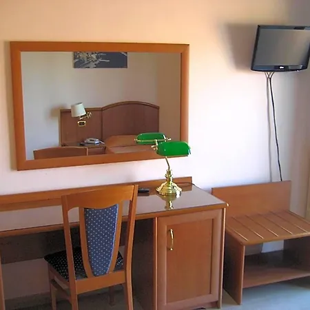 Отель Campus 3*