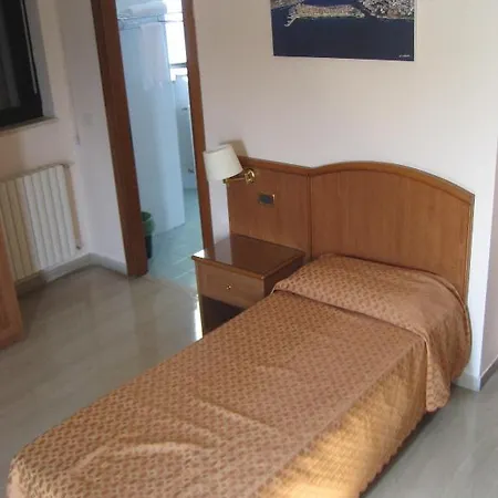 מלון Campus בארי